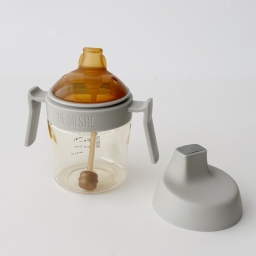 Поїльник-непроливайка Heorshe з трубочкою 6+ міс 210 мл Сірий