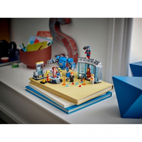 LEGO Конструктор Super Heroes Лабораторія Залізної Людини: зал обладунків - lebebe-boutique - 2
