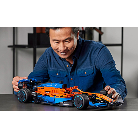 LEGO Конструктор Technic Гоночний автомобіль McLaren Formula 1™ - lebebe-boutique - 3