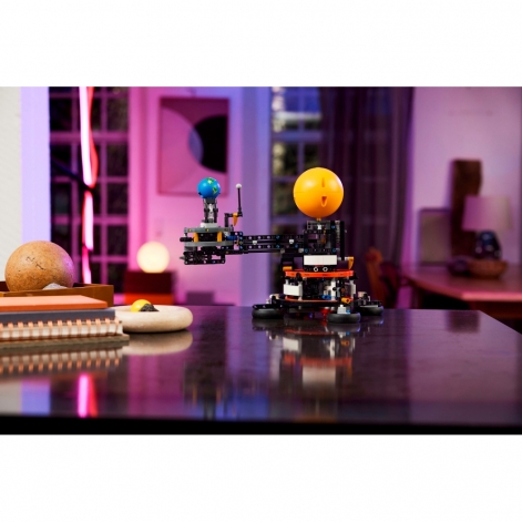 Конструктор LEGO Technic Земля та Місяць на орбіті - lebebe-boutique - 5