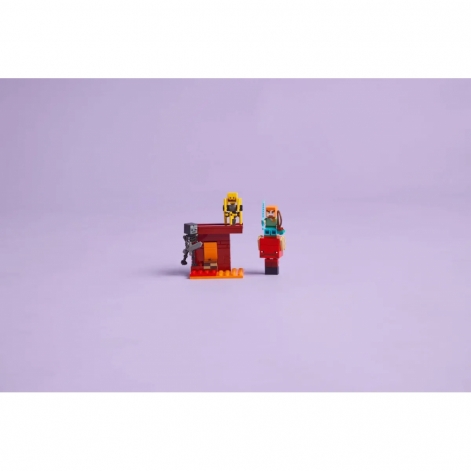 LEGO Конструктор Minecraft Битва з лавою у Незері - lebebe-boutique - 9