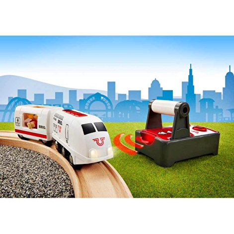 Іграшка локомотив на р/к BRIO з вагоном і пасажиром - lebebe-boutique - 4