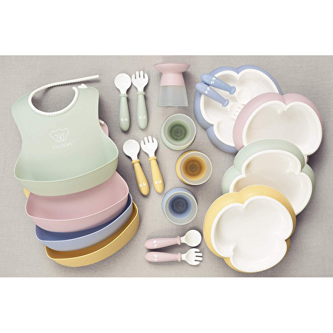 Набор детской посуды Baby Dinner Set Powder Blue (тарелка, ложка, слюнявчик, чашечка) BABYBJÖRN - lebebe-boutique - 9