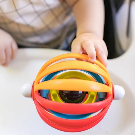 Іграшка на присосці Baby Einstein "Sticky Spinner" - lebebe-boutique - 3